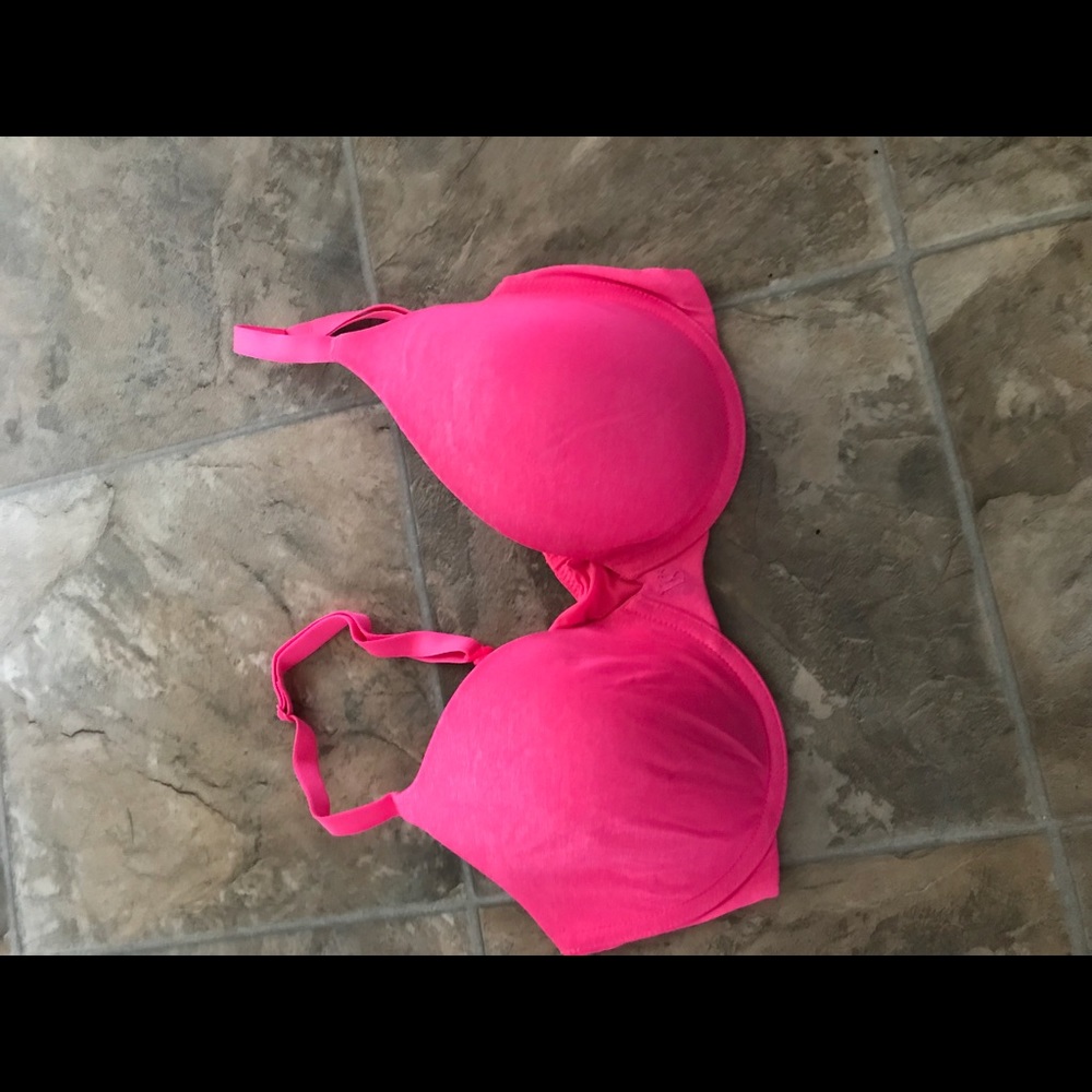 Pink Victoria’s Secret bra